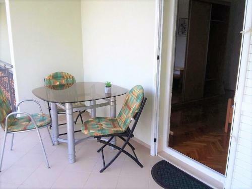 Apartamento Comfortable Rooms With Small Kitchen