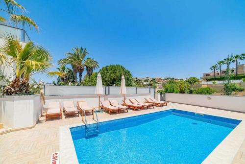 Villa Sardinella