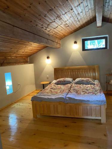 Hostal Alp House Mestia
