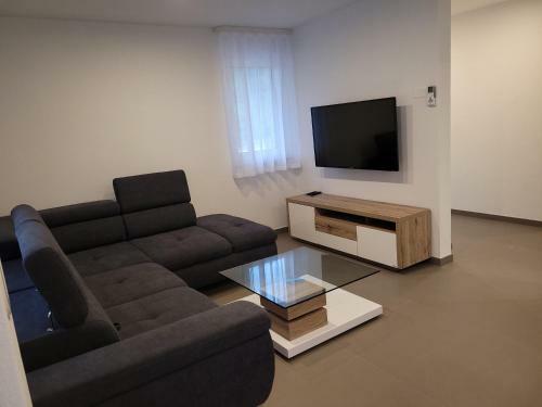 Apartment Lo??