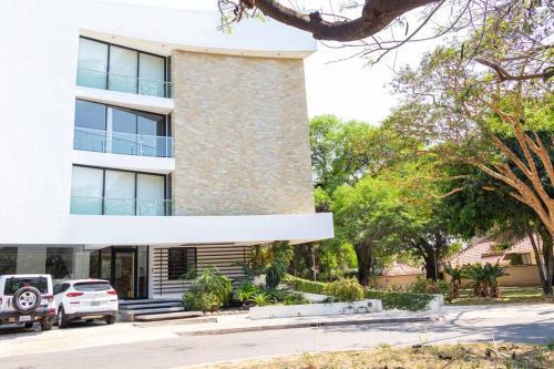 Luxurious Stay At Modern Apartment (Equipetrol)