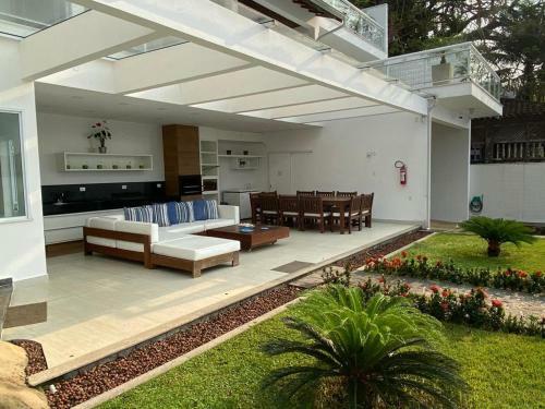 The Beach House Angra