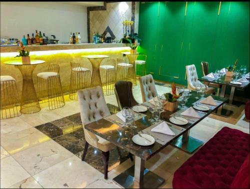 Luxurious Superior Apartment One Bedroom Space Available
