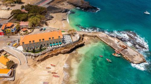 Hotel Oasis Tarrafal Alfandega Suites