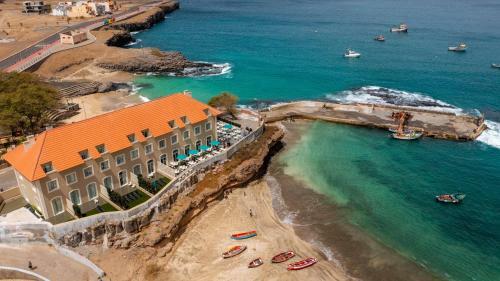 Hotel Oasis Tarrafal Alfandega Suites