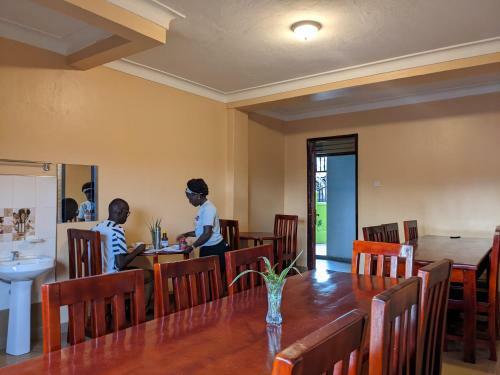 Kasenene Legacy Hotel