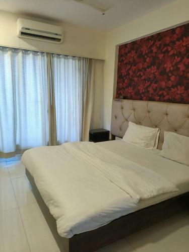 Hotel Gazeebo Sai Residency
