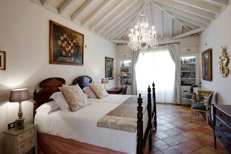 Hotel Hacienda De Abajo By Vikhotels