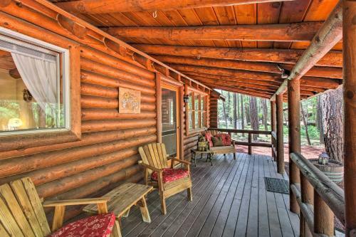 Pinetop Log Cabin With Fire Pit, Near Trails!
