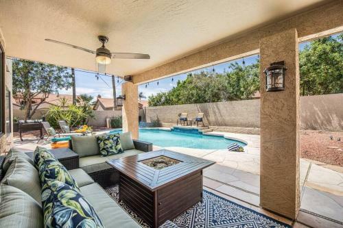 Scottsdale Luxury - Pool, Bbq, Smoker, And Pool Table