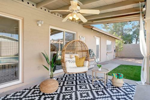 Villa *new*designer Oasis 4bdrm W/pool/jacuzzi/pooltable/mini Botanical Garden