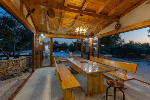Villa Eco Stone House Santa Maria With Pool