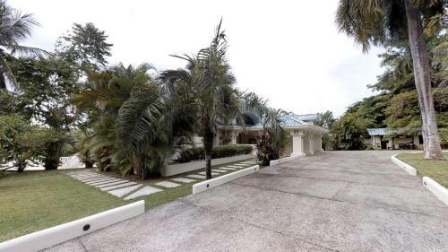 Villa Luxury Tambor Estate With Private Pool And Jacuzzi