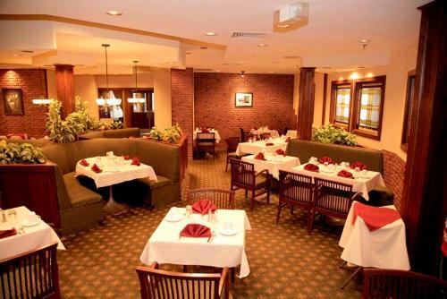 Albatross Hotel