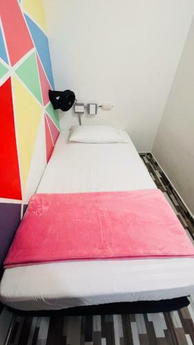 Hotel Kromatic Hostel