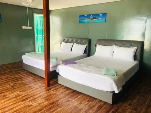 Hostal Beach Guest House