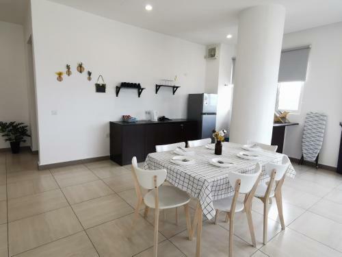 Apartamento Octagon Ipoh Family Suites