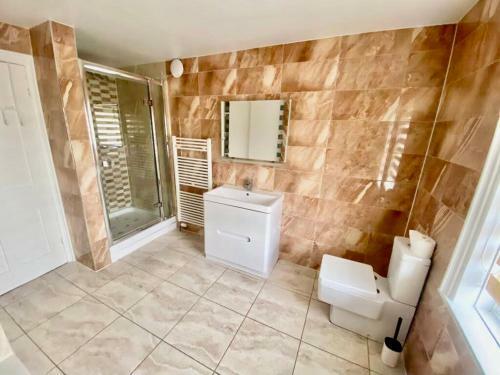 3 Bedroom House In Bournemouth