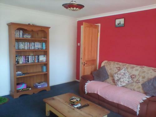 1-bed Apartment In Bridport Great Location