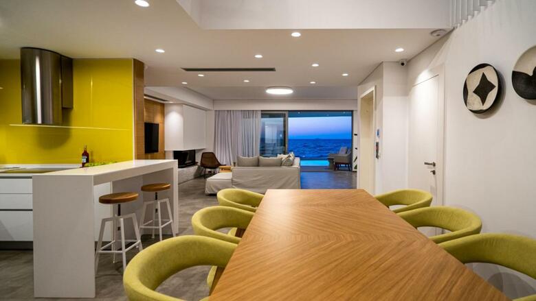 Dia's Blue Villa