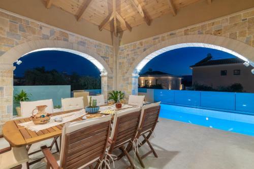 Romanza II Luxury Villa