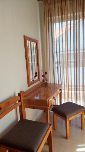 Hostal Polemarhos Guest House 10