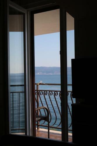 Apartment Or Room With Sea View