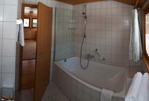 Hostal Hotel-pension Kr�utle