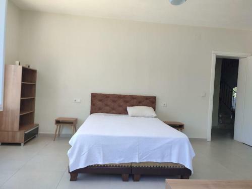 Villa Serenity With Private Pool And Large Garden.