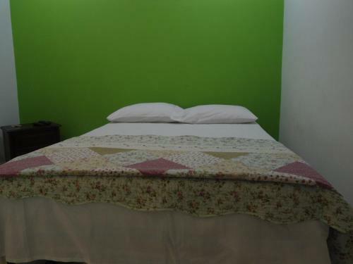 Posada Roxi's Place