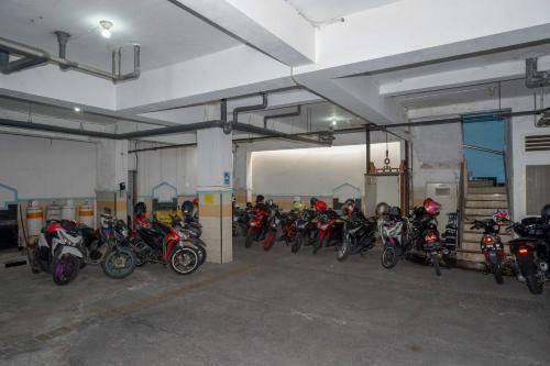 Urbanview Hotel Artama Simpang Lima