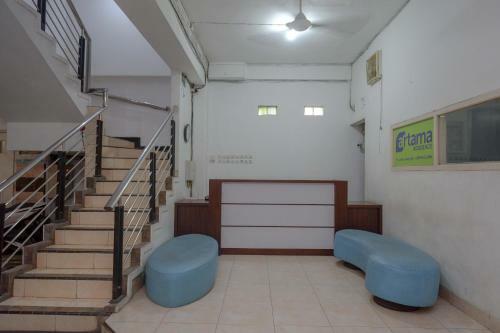 Urbanview Hotel Artama Simpang Lima
