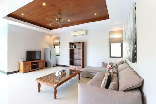Villa Plunge