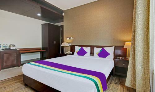 Treebo Tryst Hotel Corus