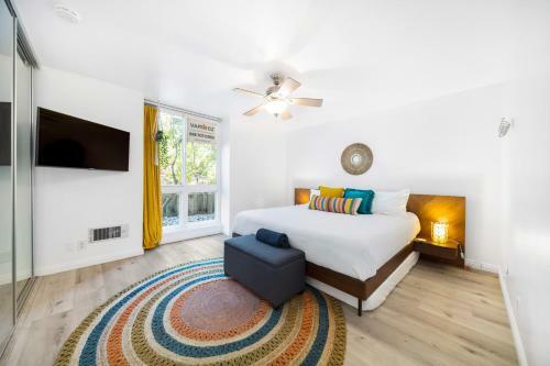 Golden Poppy Beach Cottage