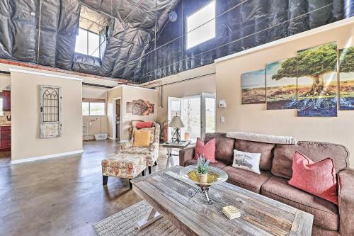 Cozy Temecula Abode With Patio - Near Wineries!