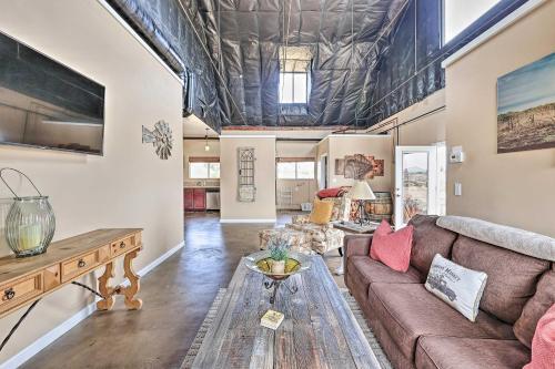 Cozy Temecula Abode With Patio - Near Wineries!