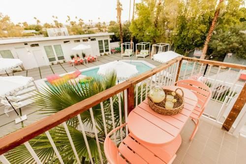 Hotel Suite 1 By Avantstay Retro & Spacious Studio W Kitchenette Ada Accessible