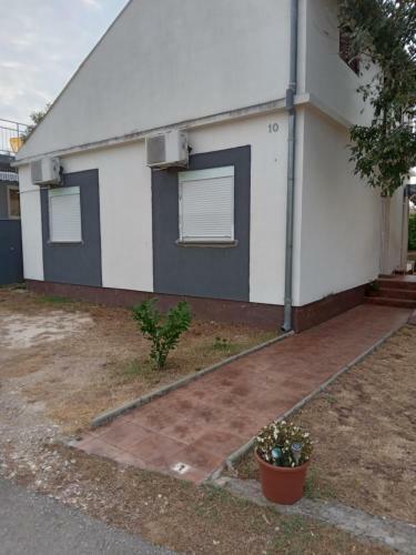 Holiday House Ivana