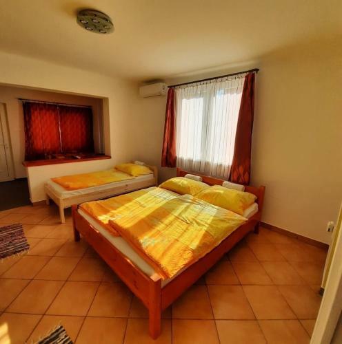 Hostal Balassa Csal�di Apartman