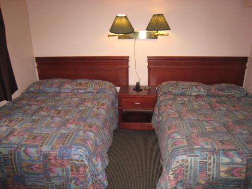 Frontier Motel