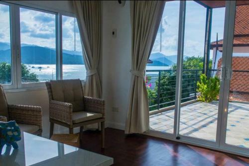 4 Bedroom Seaview Villa Bangrak