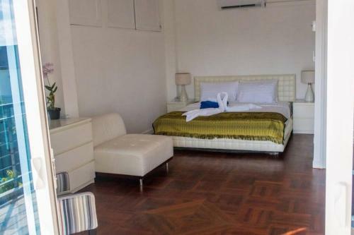 4 Bedroom Seaview Villa Bangrak