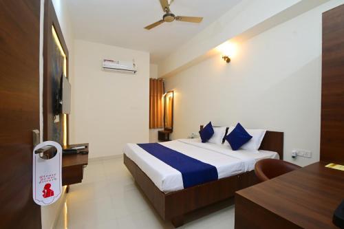 Hotel Hallmark