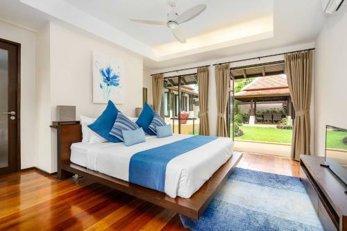 Bacaya Beachfront Villa