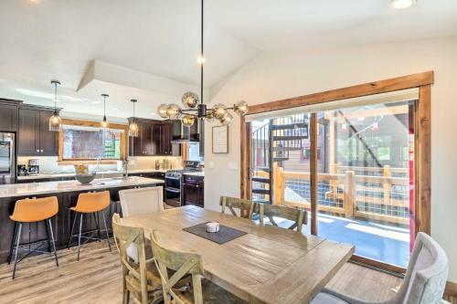 Frisco House - Rooftop Deck With Fire Pit Table
