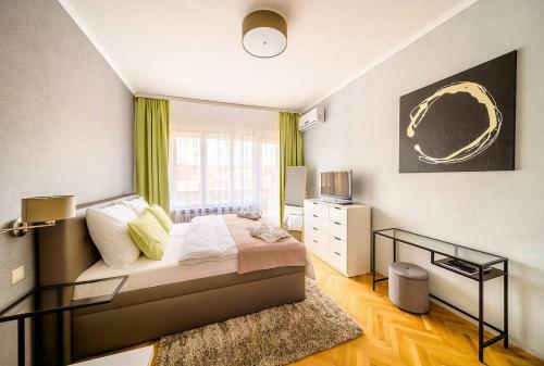 Apartamentos Romantic Oasis With A/c + Terrace