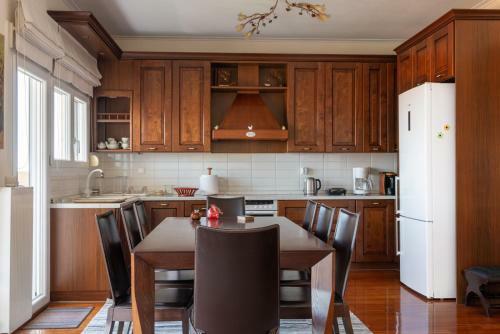 Rodon Villa With Sauna And Private Parking