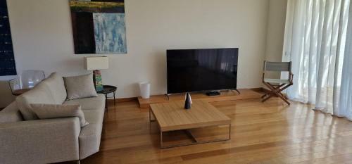 Casa De Praia Magn�fica Em Tr�ia