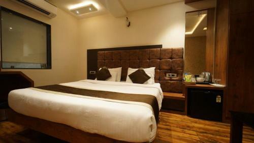 Hotel Emperio Grand